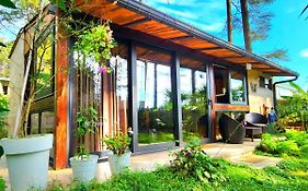 House & Yard Sesil Xs 60M To Beach